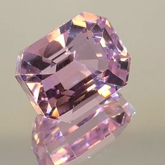 Gorgeous Flawless Jumbo Kunzite Gemstone!